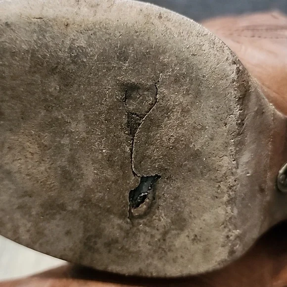 Frye heeled boots size 6.5 - Picture 9 of 15